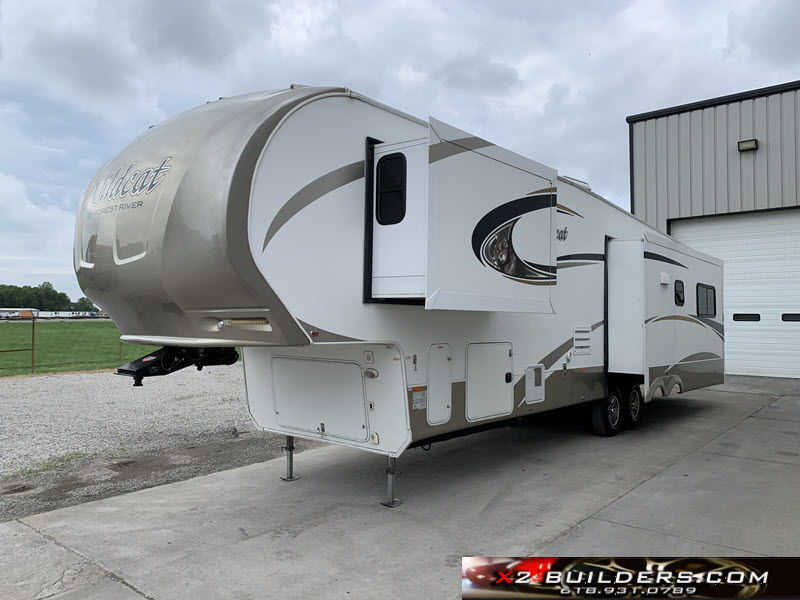 2016 Forest River Wildcat 327CK 5th Wheel